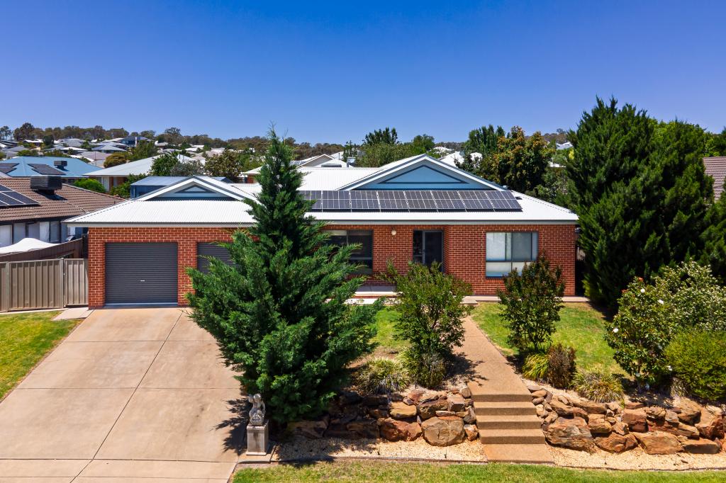36 Yarrawah Cres, Bourkelands, NSW 2650
