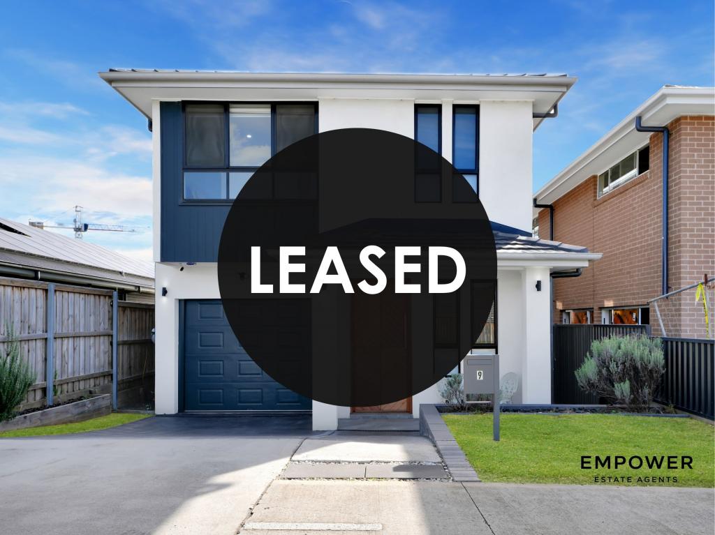 9 Rosslyn Dr, Claymore, NSW 2559