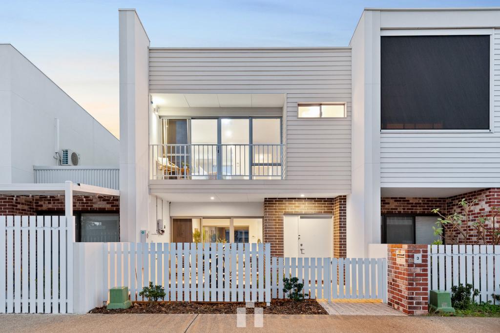 3 CATSEYE WALK, TREEBY, WA 6164