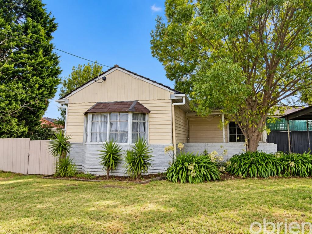 39 Crookston Rd, Reservoir, VIC 3073