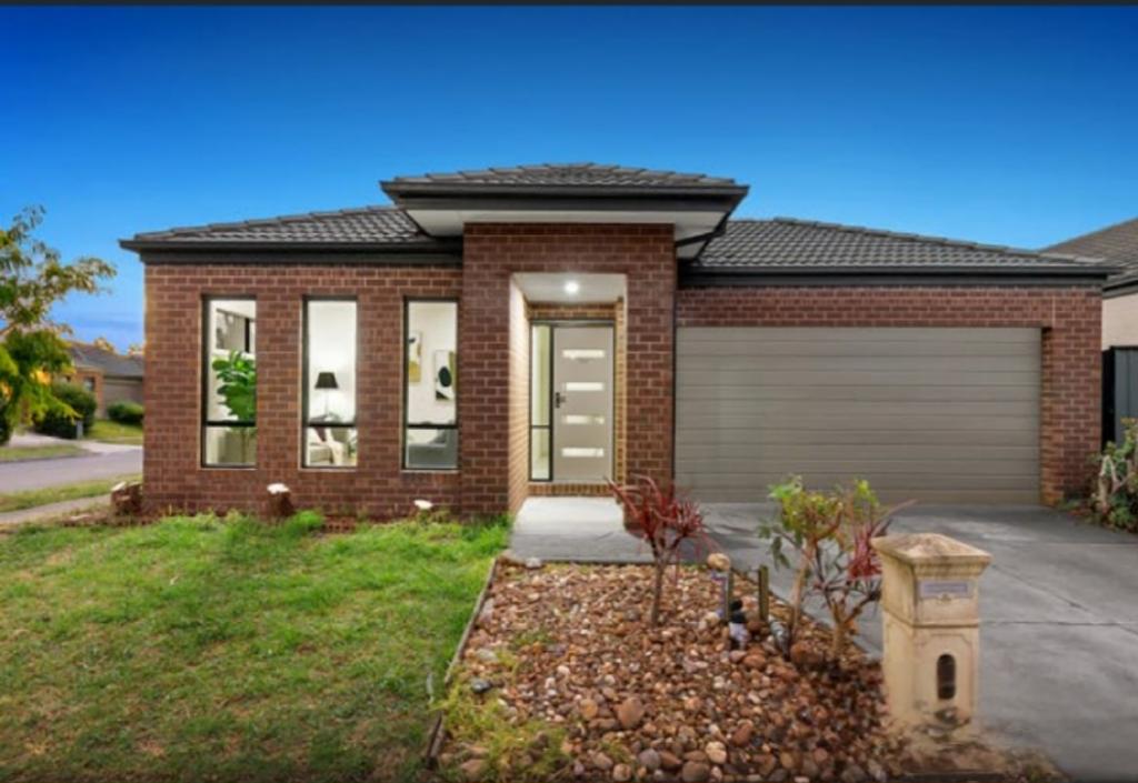 26 Lusitano Way, Clyde North, VIC 3978