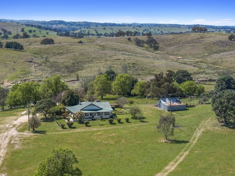 2 Rugby Rd, Bevendale, NSW 2581