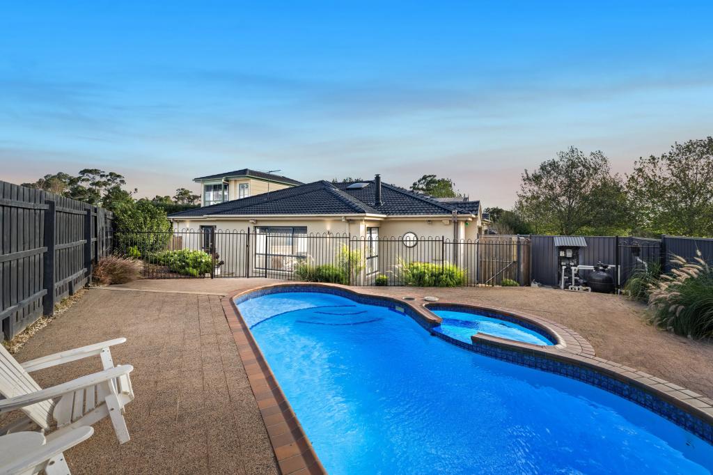 11 Teofilo Dr, Lysterfield, VIC 3156