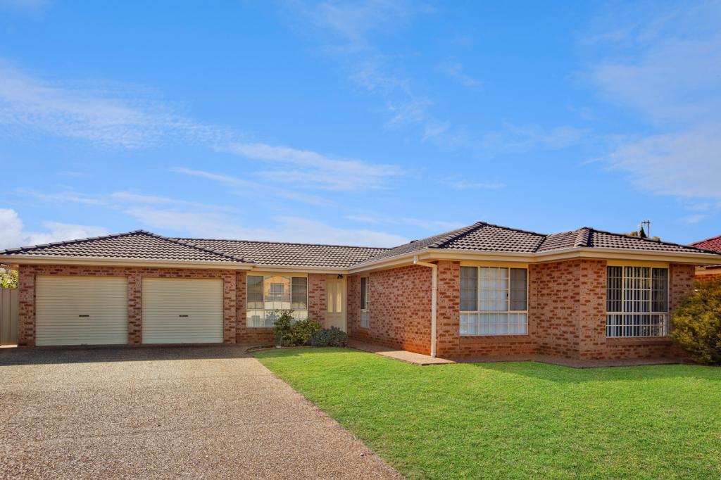 11 Tubbo Cres, Griffith, NSW 2680