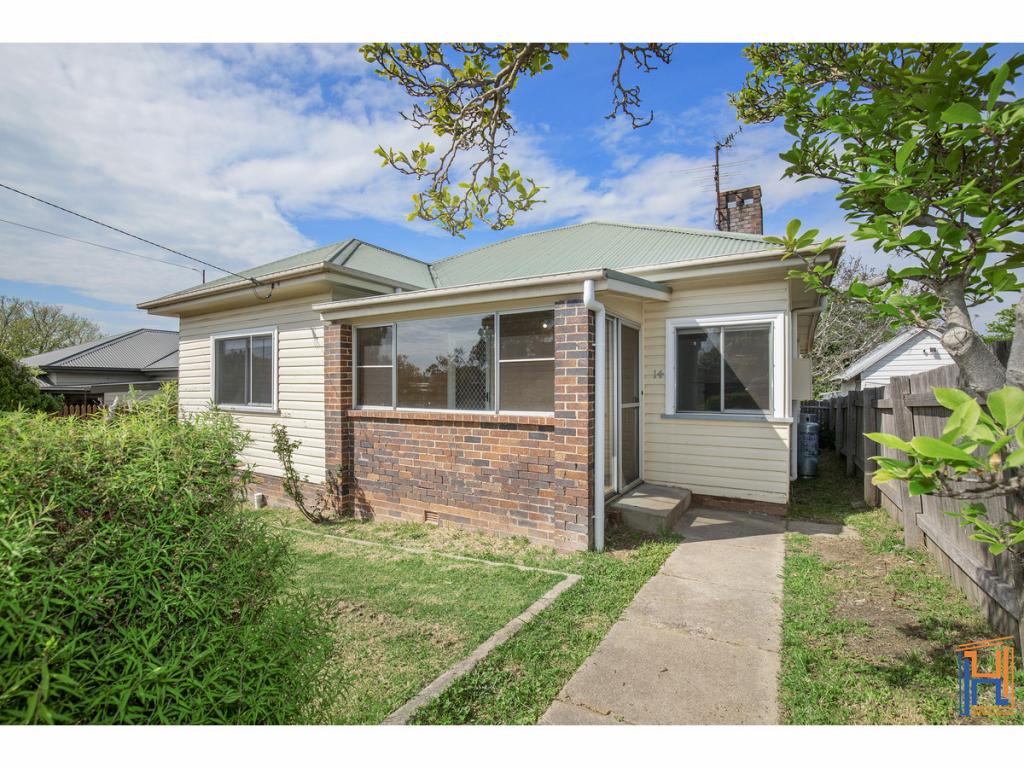 14 Wade Ave, Armidale, NSW 2350