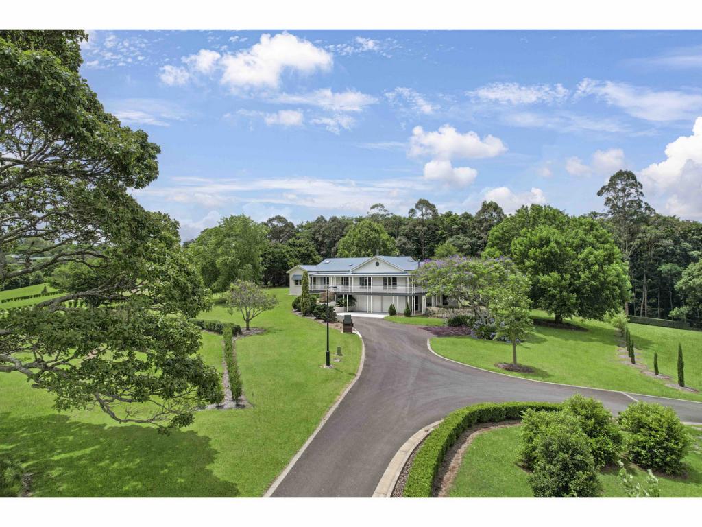 10 SILVER BIRCH LANE, NORTH MALENY, QLD 4552