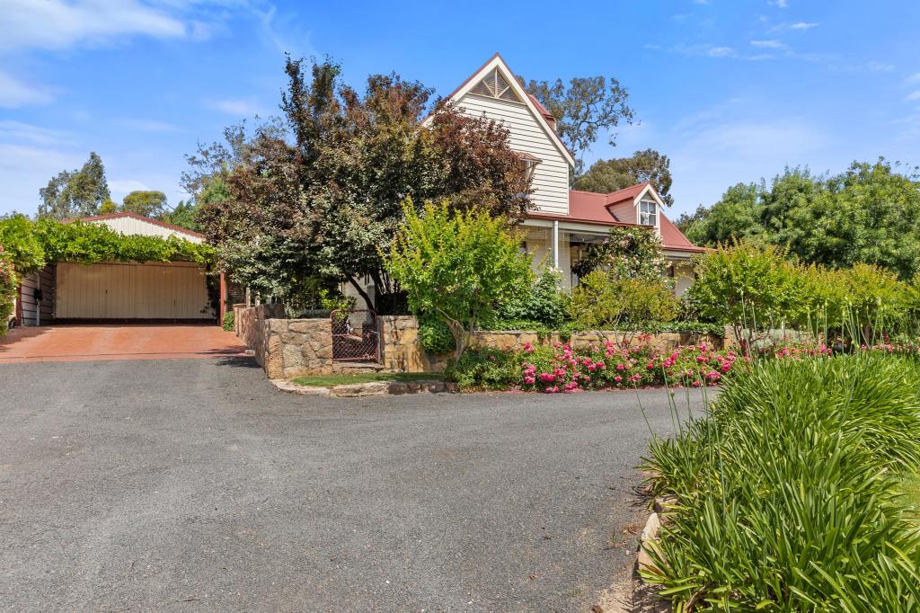 182 Upton Rd, Avenel, VIC 3664