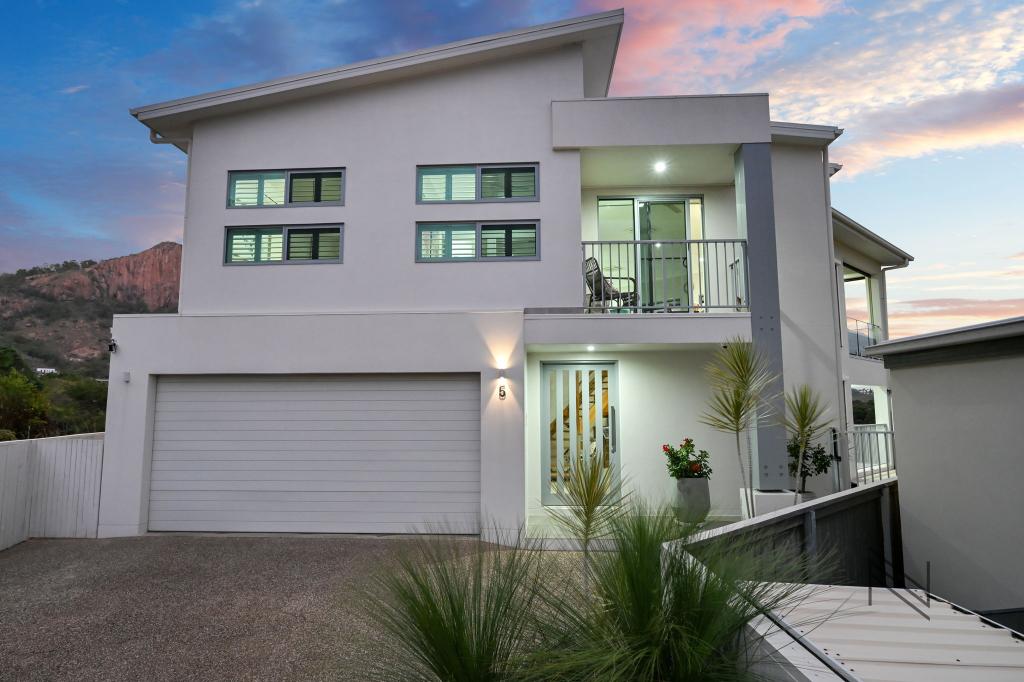 5 Panorama Ct, North Ward, QLD 4810