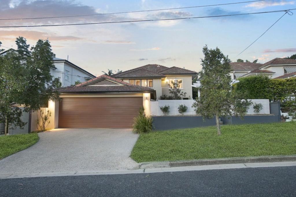 42 Henderson St, Camp Hill, QLD 4152
