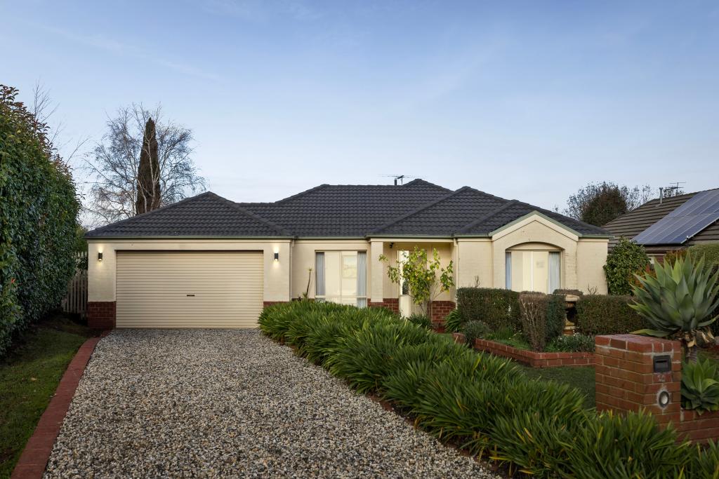 20 Rye Ct, Romsey, VIC 3434