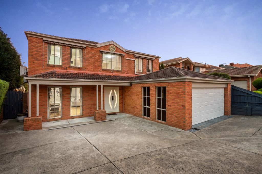 18 Wattlebird Ct, Burwood, VIC 3125