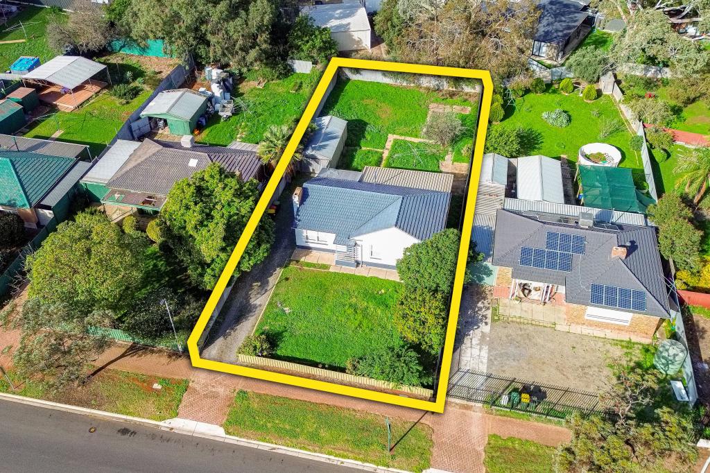 128 Woodford Rd, Elizabeth North, SA 5113