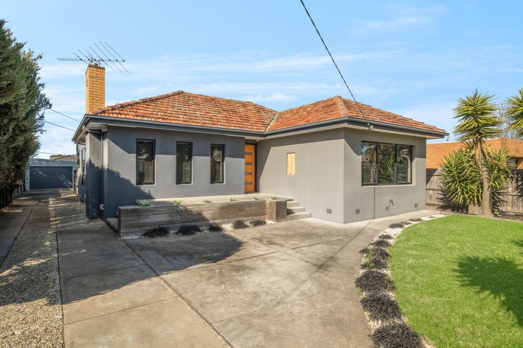2 Maple Cres, Bell Park, VIC 3215