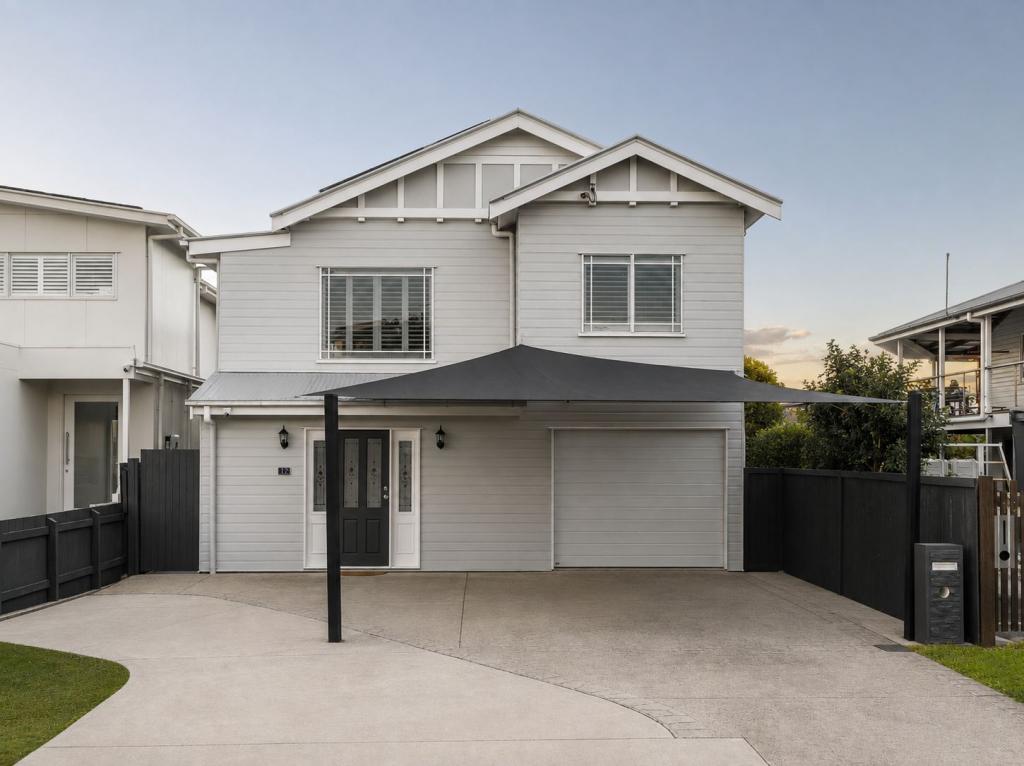 12 Fourth Ave, Scarborough, QLD 4020