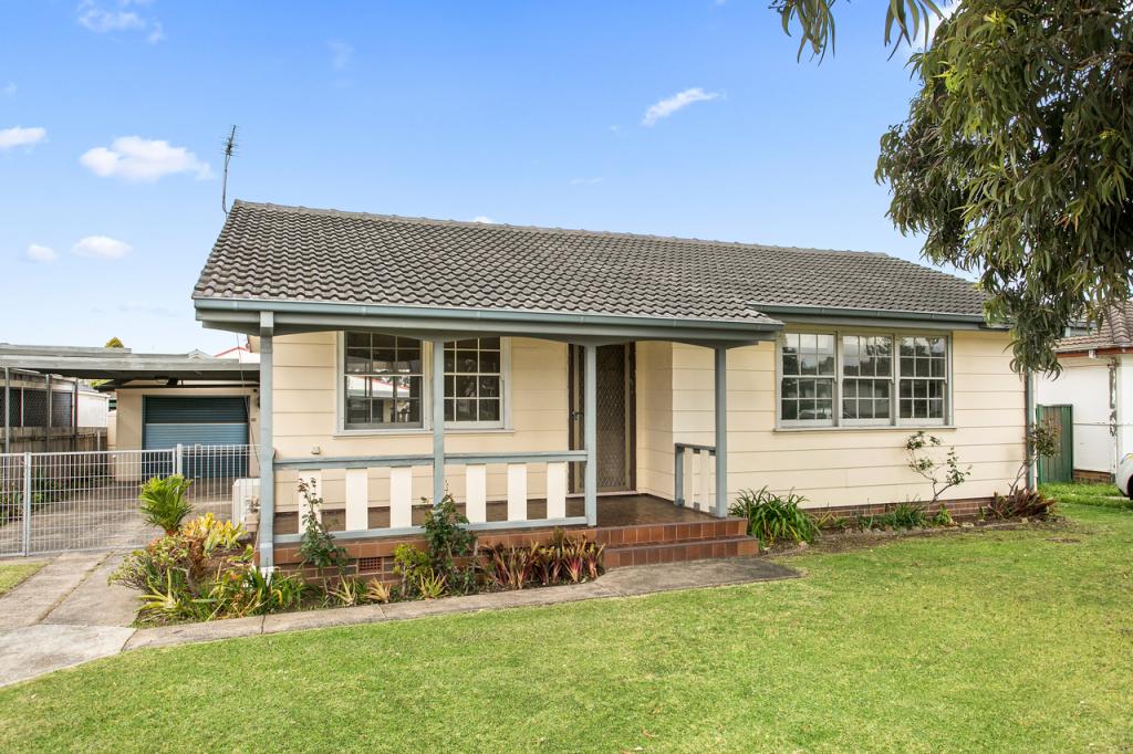 15 Leawarra Ave, Barrack Heights, NSW 2528