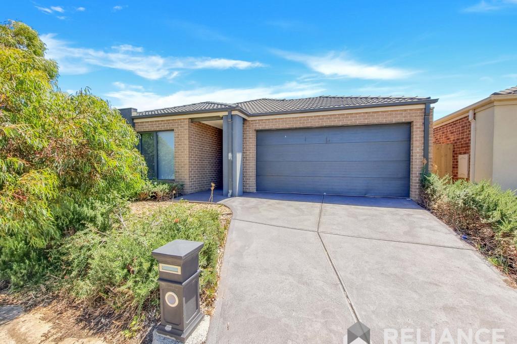 8 Mckeown Ave, Williams Landing, VIC 3027