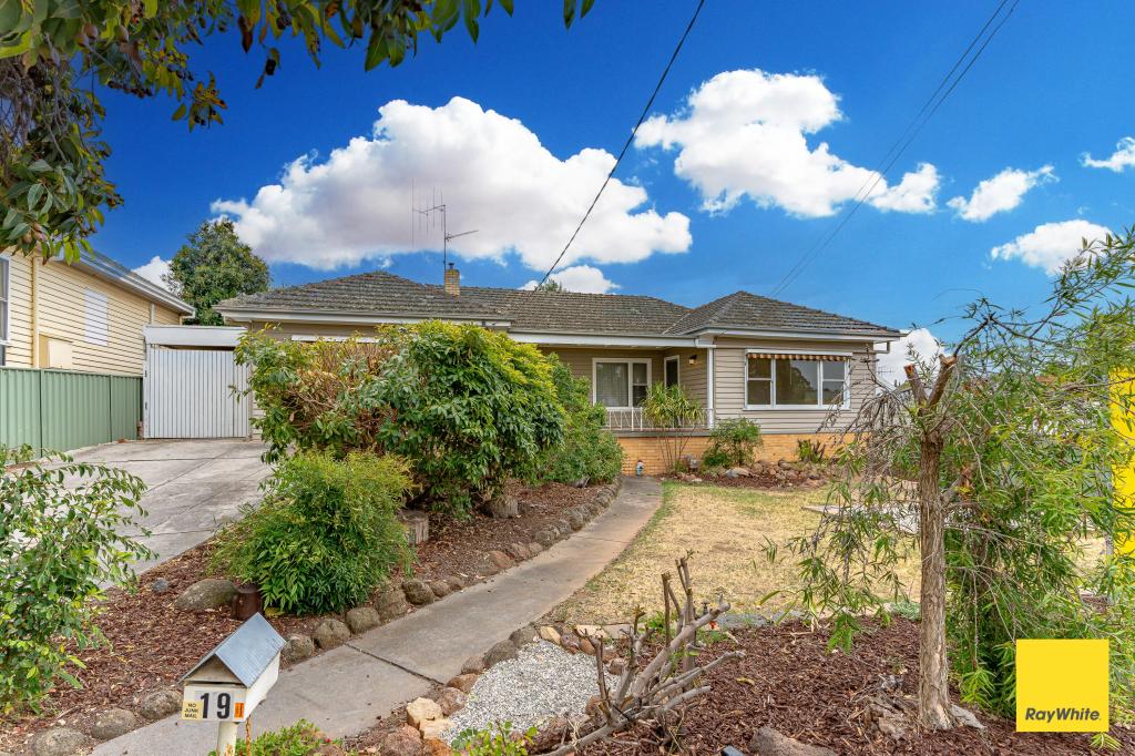 19 Kara St, Kennington, VIC 3550