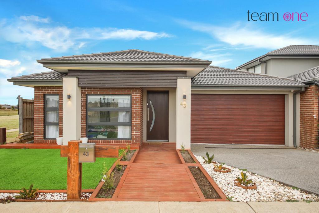 43 Taradale Cres, Fraser Rise, VIC 3336