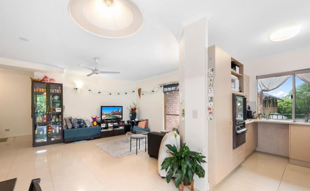 10/8 Carr St, St Lucia, QLD 4067