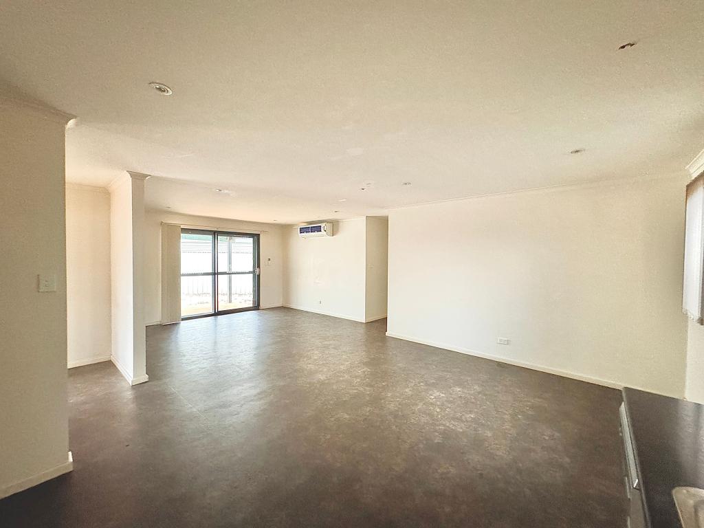 4/2 Phalarope Way, South Hedland, WA 6722