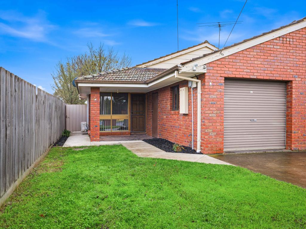 2/105 Market Rd, Werribee, VIC 3030