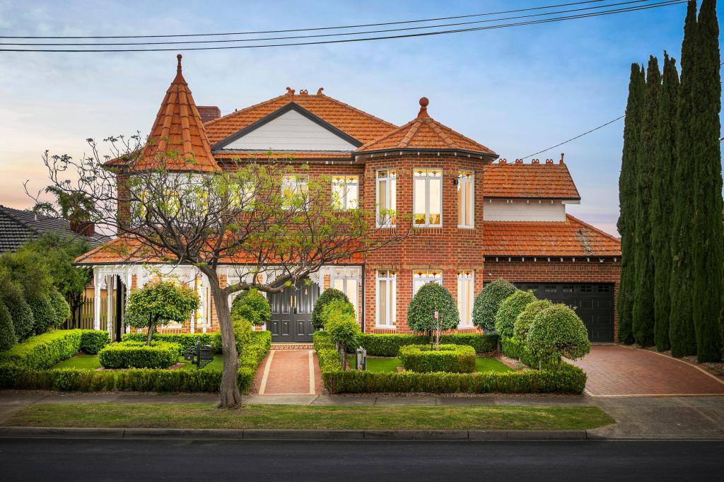 4 Ayr Cl, Greenvale, VIC 3059