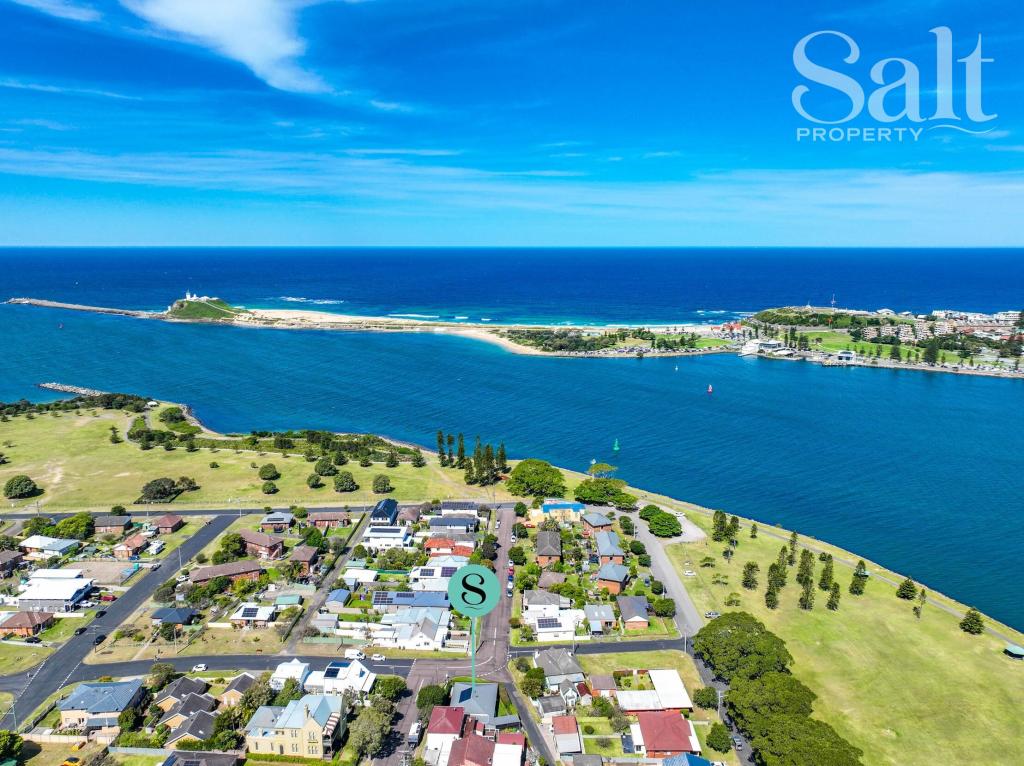 21 Maitland St, Stockton, NSW 2295