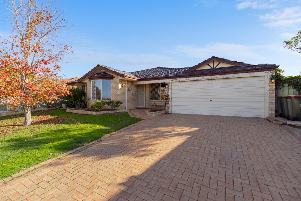 24 BOMBALA CL, MERRIWA, WA 6030