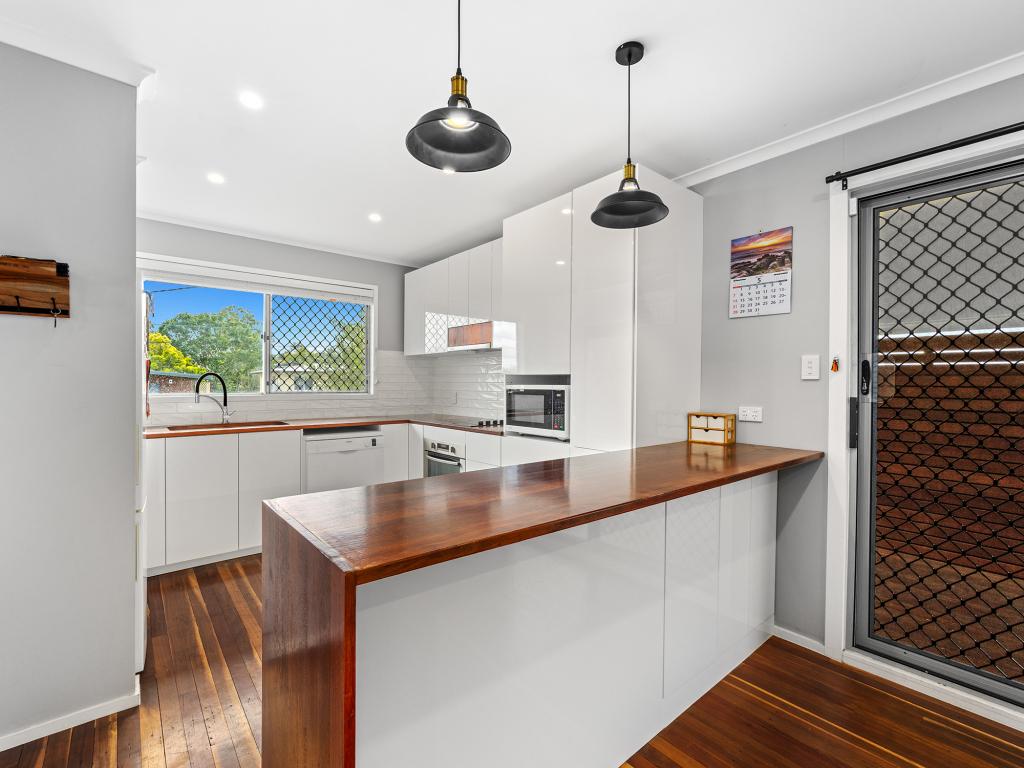 11 Braeridge Dr, Bundamba, QLD 4304