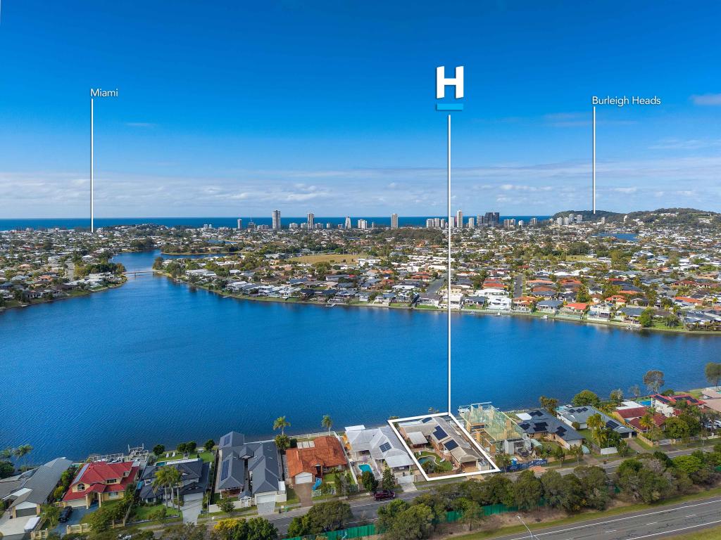 51 CASSOWARY DR, BURLEIGH WATERS, QLD 4220