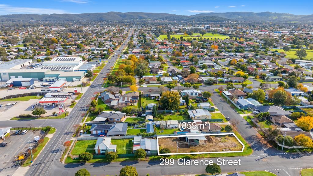 299 Clarence St, Lavington, NSW 2641