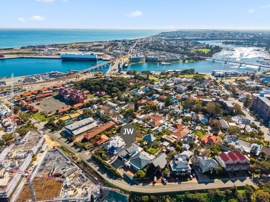 38 Burt St, Fremantle, WA 6160