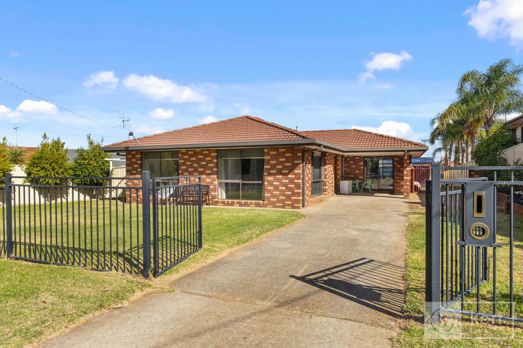 18 Manse Rd, Cobram, VIC 3644