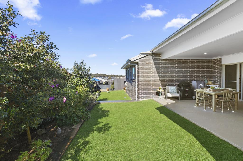 7 Meehan St, Thrumster, NSW 2444