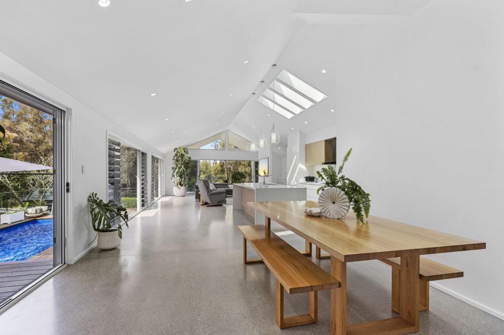 335 Lakedge Ave, Berkeley Vale, NSW 2261