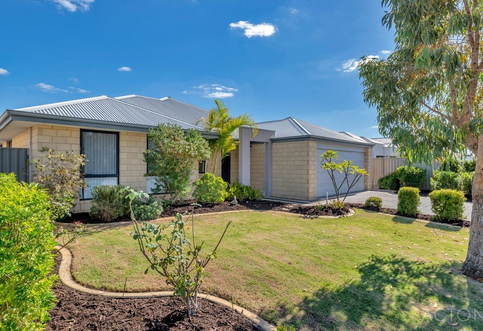 9 Fenians Pass, South Yunderup, WA 6208