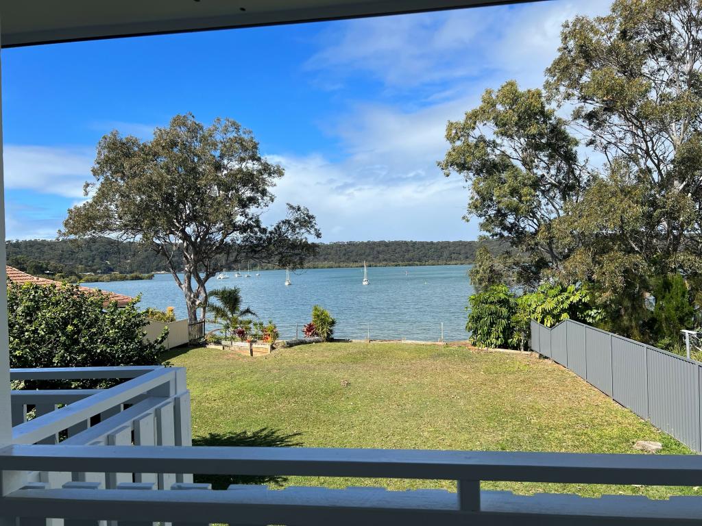 84 Canaipa Point Dr, Russell Island, QLD 4184