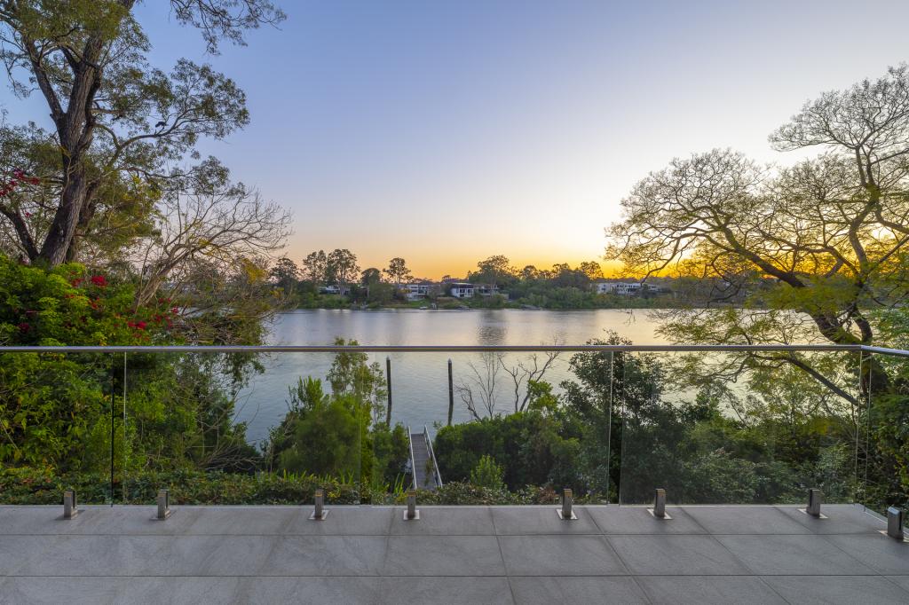 51 Ivy St, Indooroopilly, QLD 4068