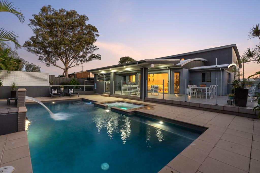 54 Rushton Dr, Kanahooka, NSW 2530