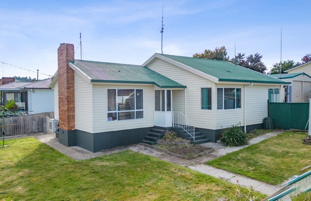 6 Baird St, Newnham, TAS 7248