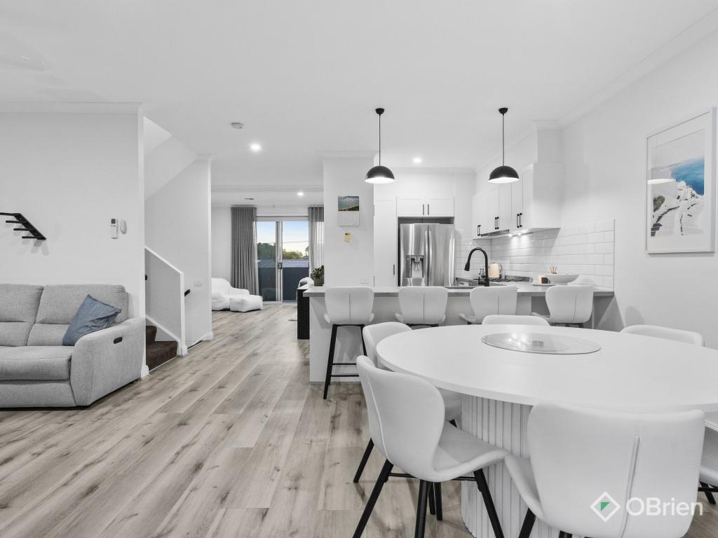 60 Scarborough Dr, Patterson Lakes, VIC 3197