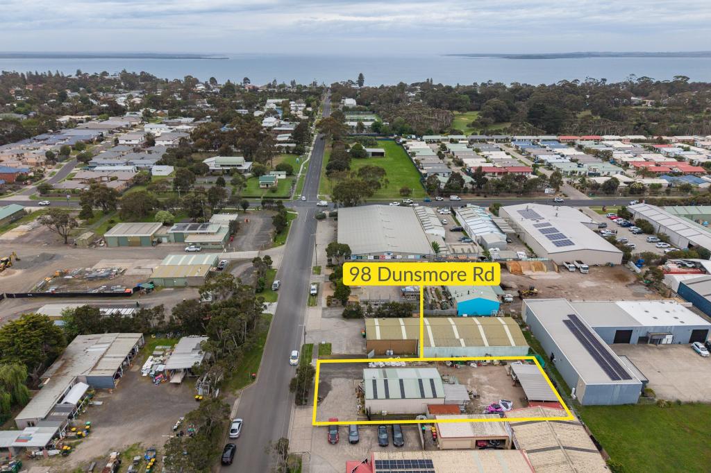 98 DUNSMORE RD, COWES, VIC 3922