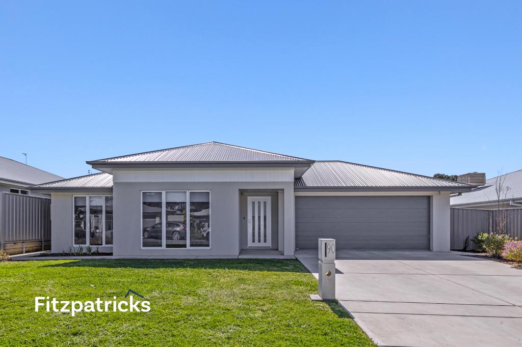 90 Messenger Ave, Boorooma, NSW 2650