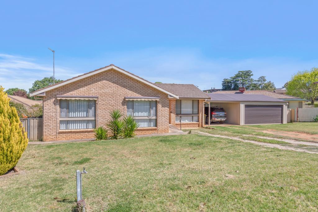 16 Nambucca Cct, Cowra, NSW 2794