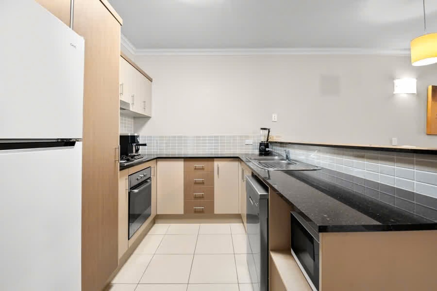 241/12 Gregory St, Westcourt, QLD 4870