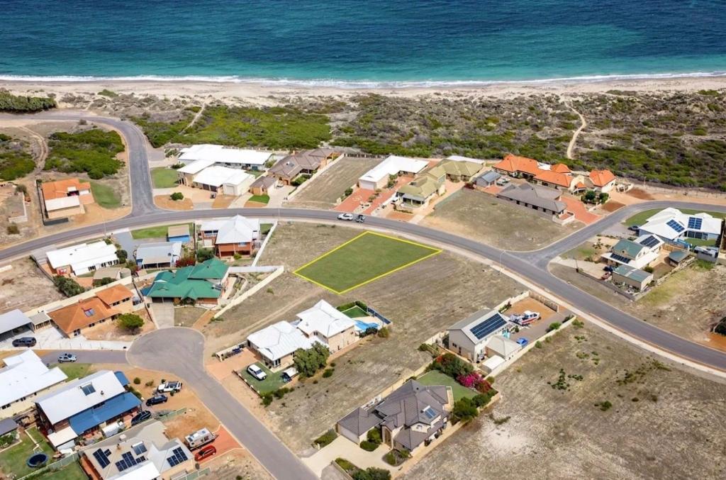 56 North Shore Dr, Dongara, WA 6525