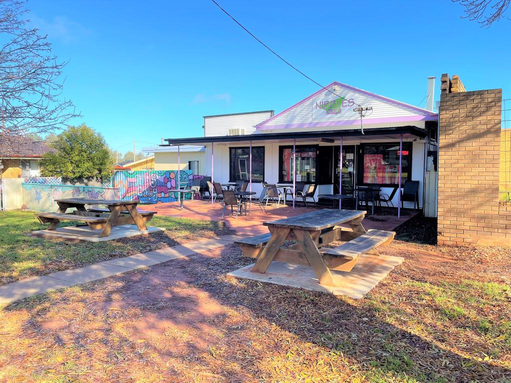 4-6 KELLY AVE, GRIFFITH, NSW 2680