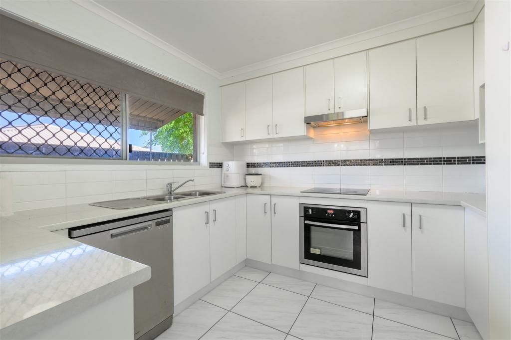 43 Harmony Dr, Clinton, QLD 4680