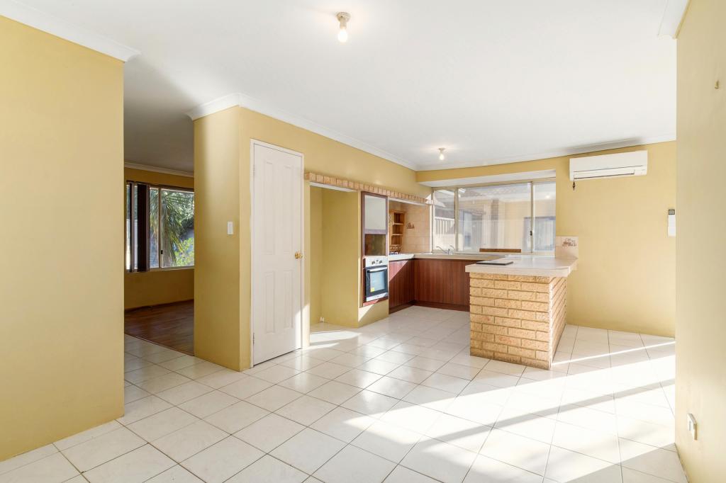 2/228 Hale Rd, Forrestfield, WA 6058