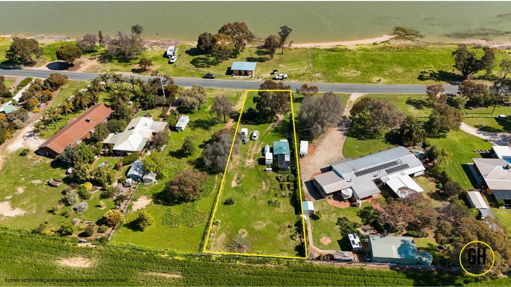 451 Lakeside Dr, Lake Boga, VIC 3584